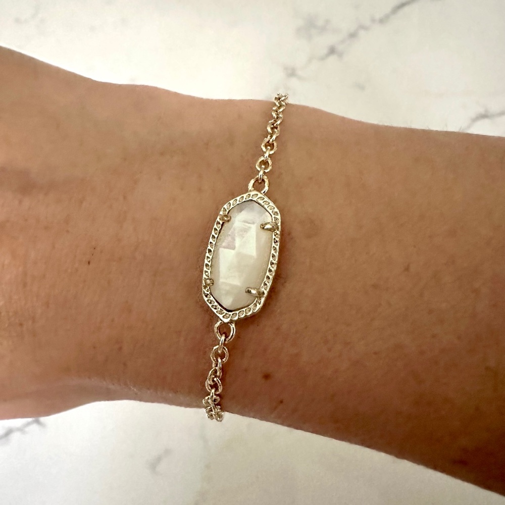 Kendra Scott Bracelet - Elaina Gold Adjustable Chain Bracelet in Ivory Pearl